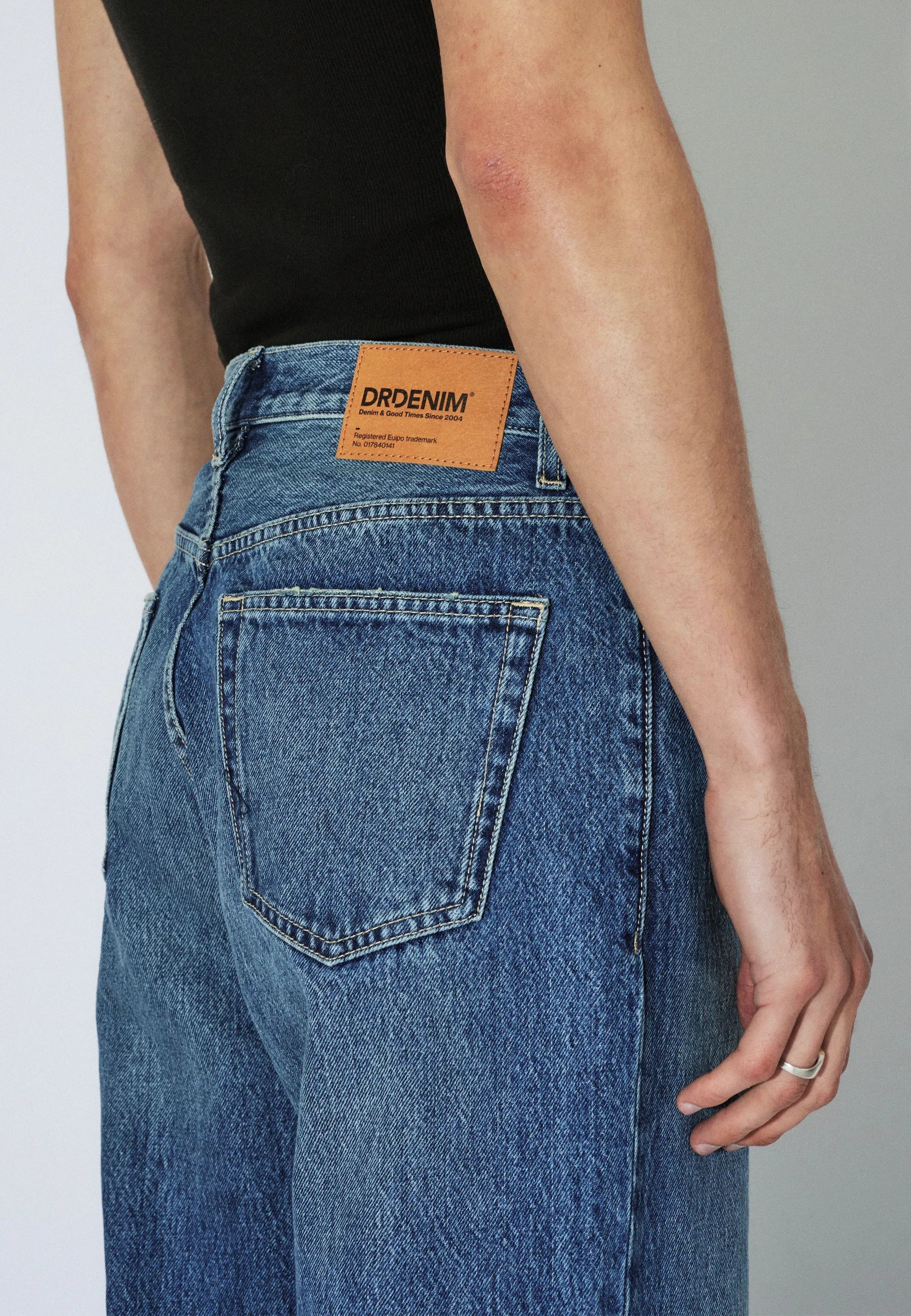 OMAR RELAXED JEANS | Rari - DifferentAttitude