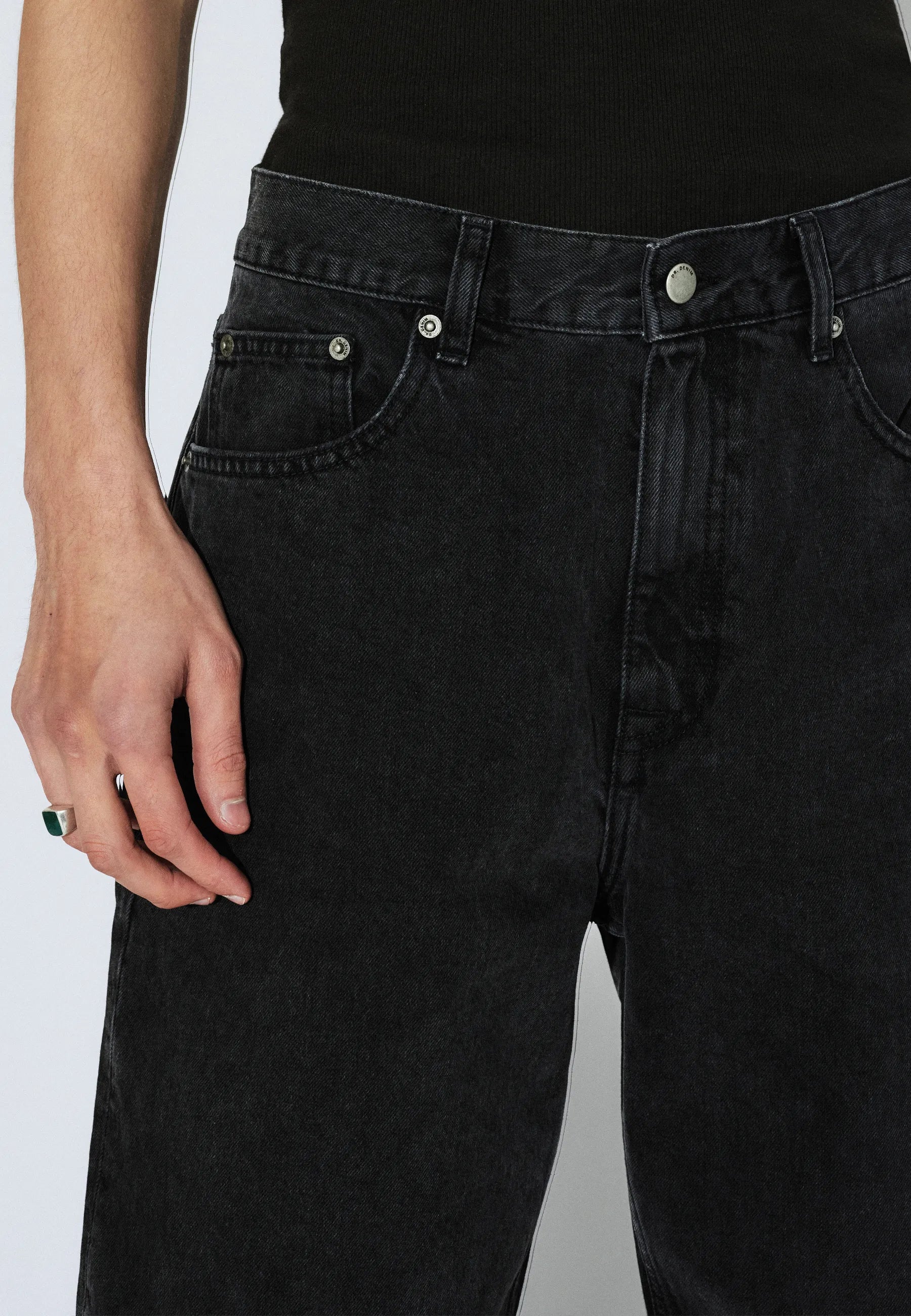 OMAR DENIM SHORTS BLACK | DR DENIM