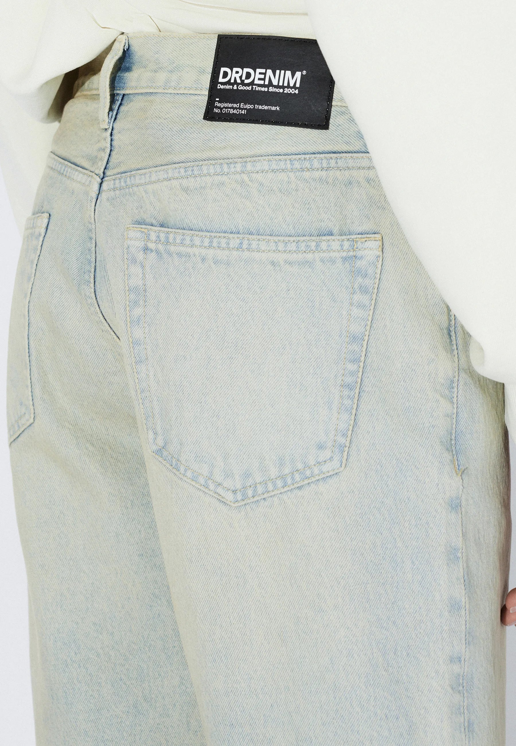 OMAR DENIM SHORTS LIGHT SAND | DR DENIM
