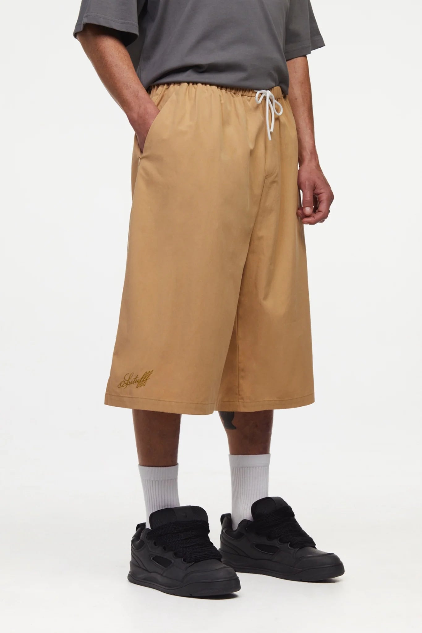 LOGO BERMUDA SHORTS | Rari - DifferentAttitude