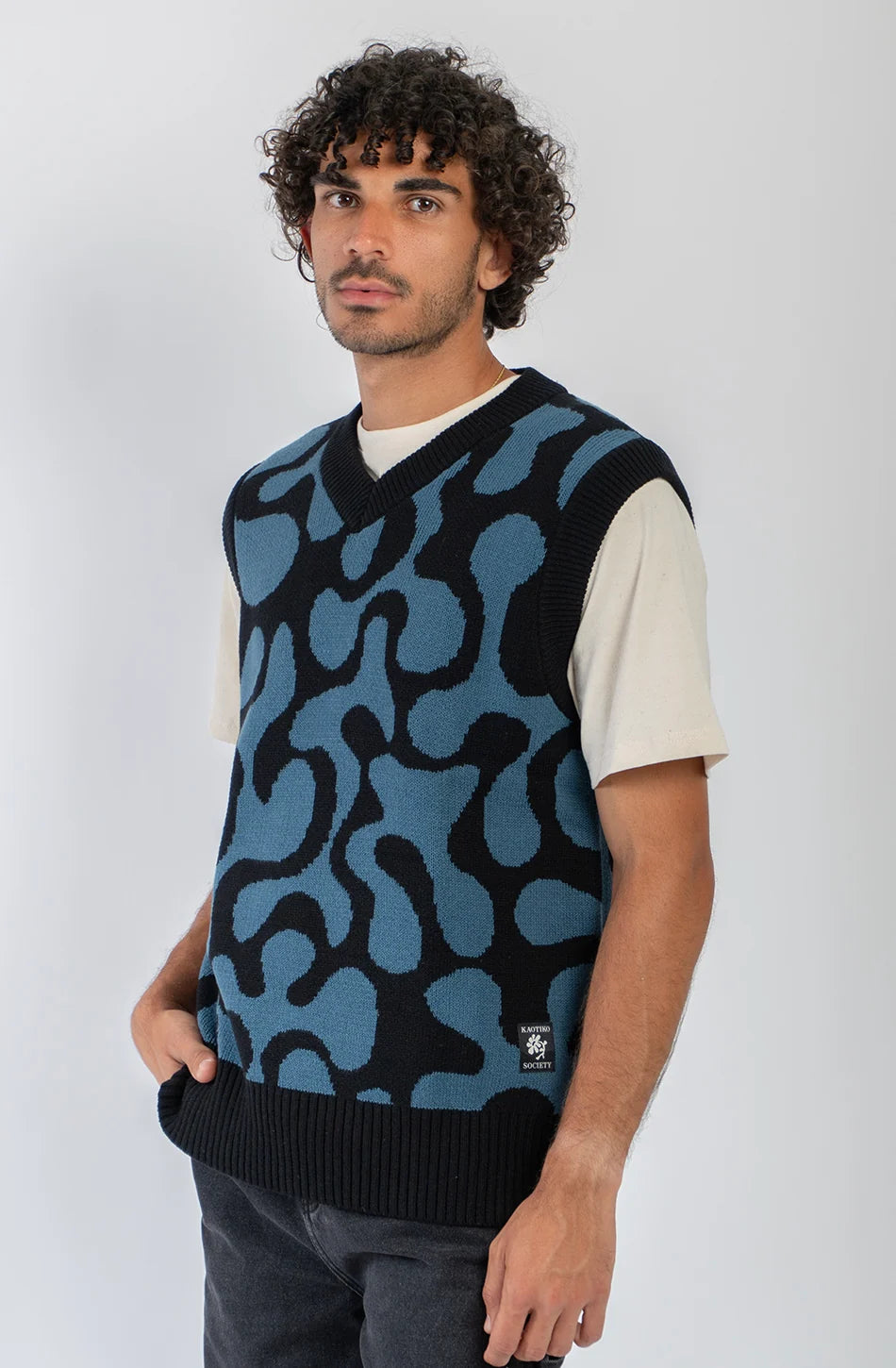BAD ROMANCE JACQUARD VEST