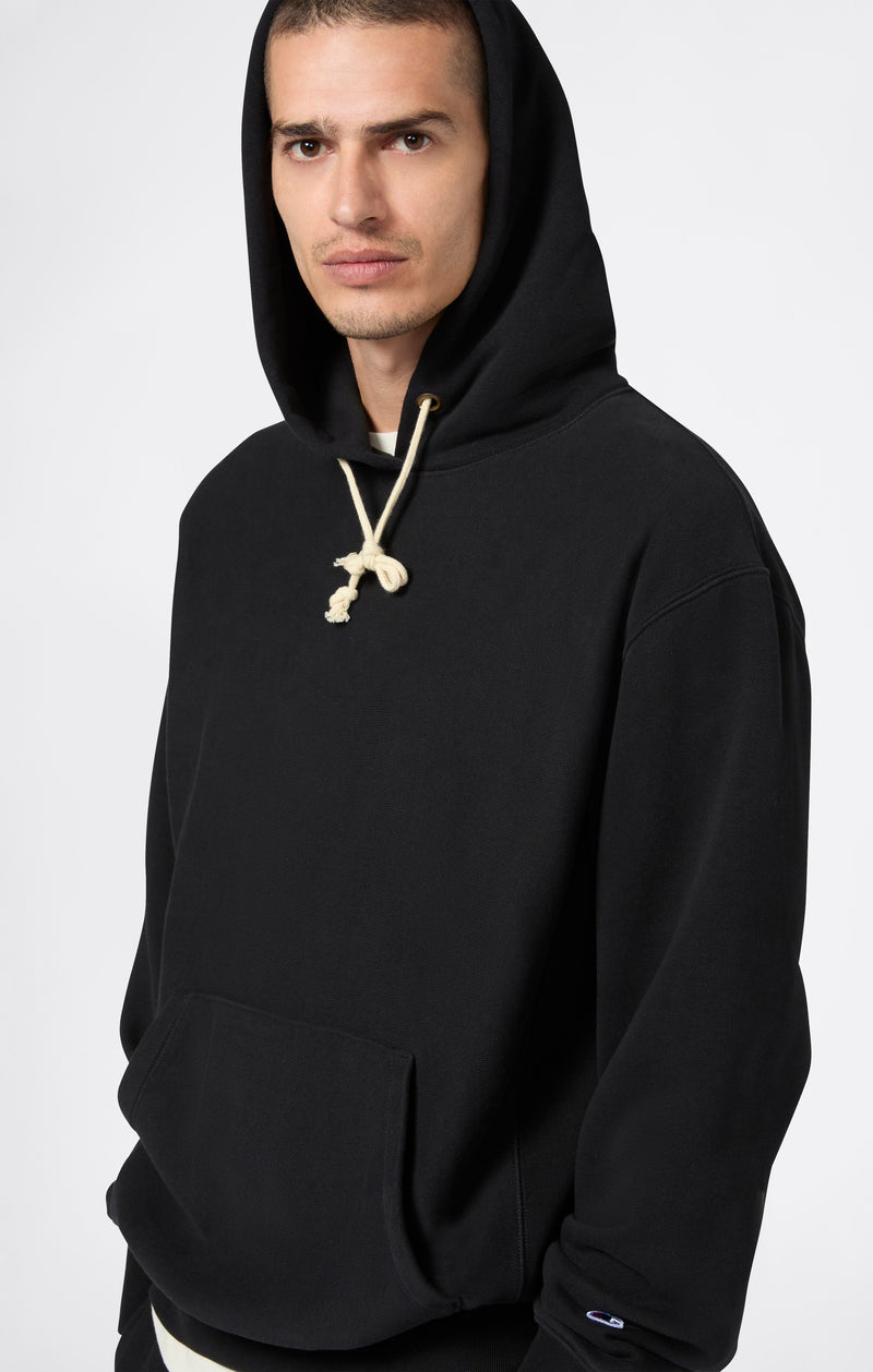 HOODED SWEATSHIRT