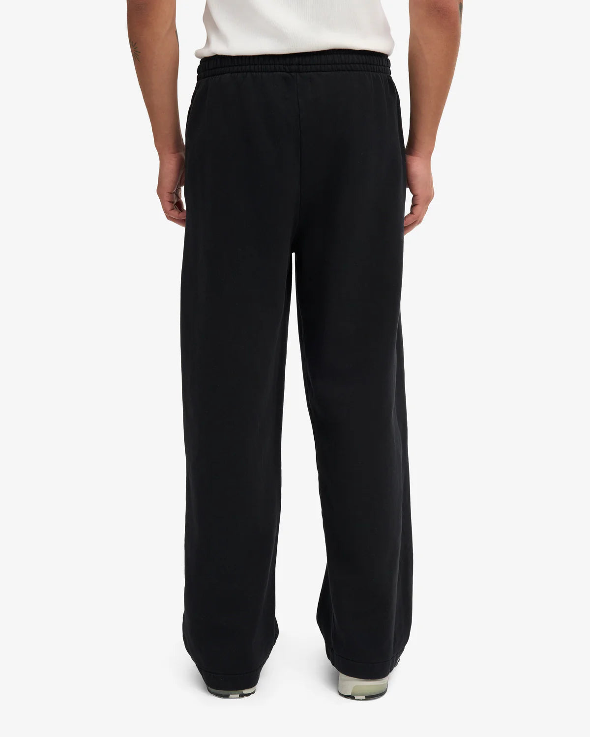 STRAIGHT LEG SWEATPANT