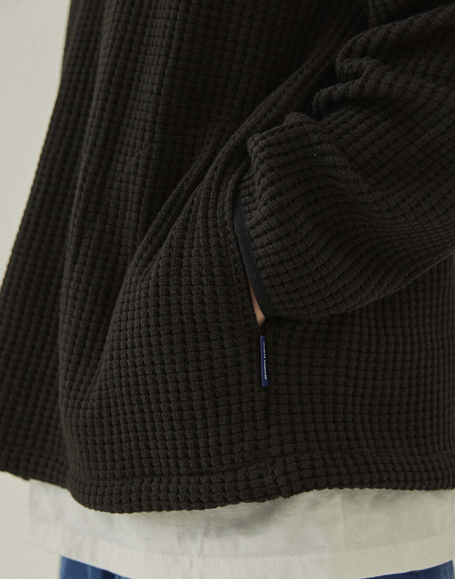 WAFFLE BUTTON HOODIE