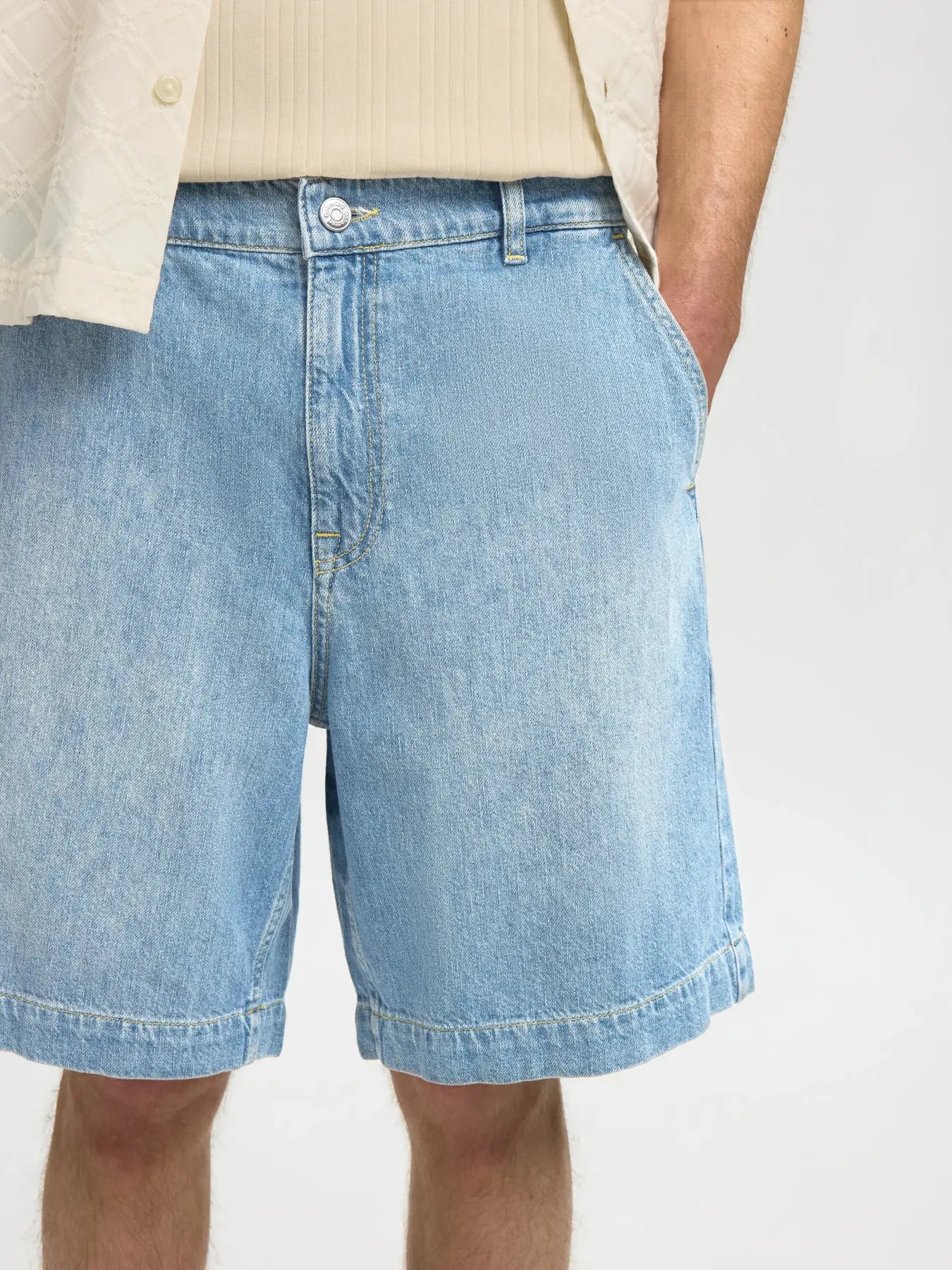 LOOSE MASON DENIM SHORTS