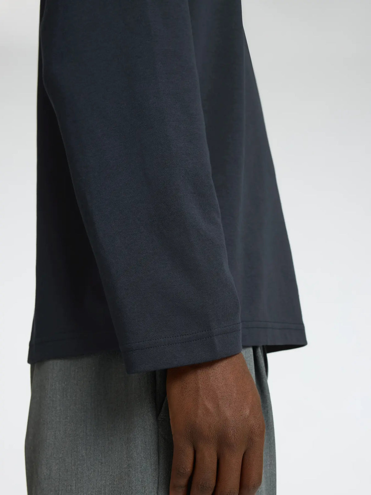 LS O-NECK TEE NAVY