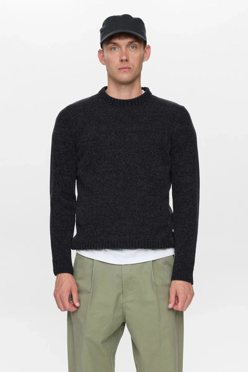 AKSUNE CHENILLE KNIT CAVIAR | ANERKJENDT