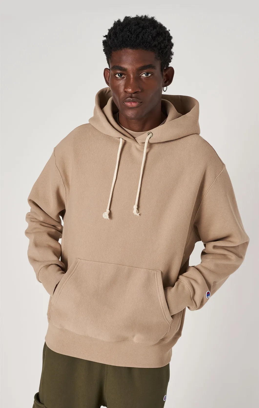 CHAMPION HOODED SWEATSHIRT