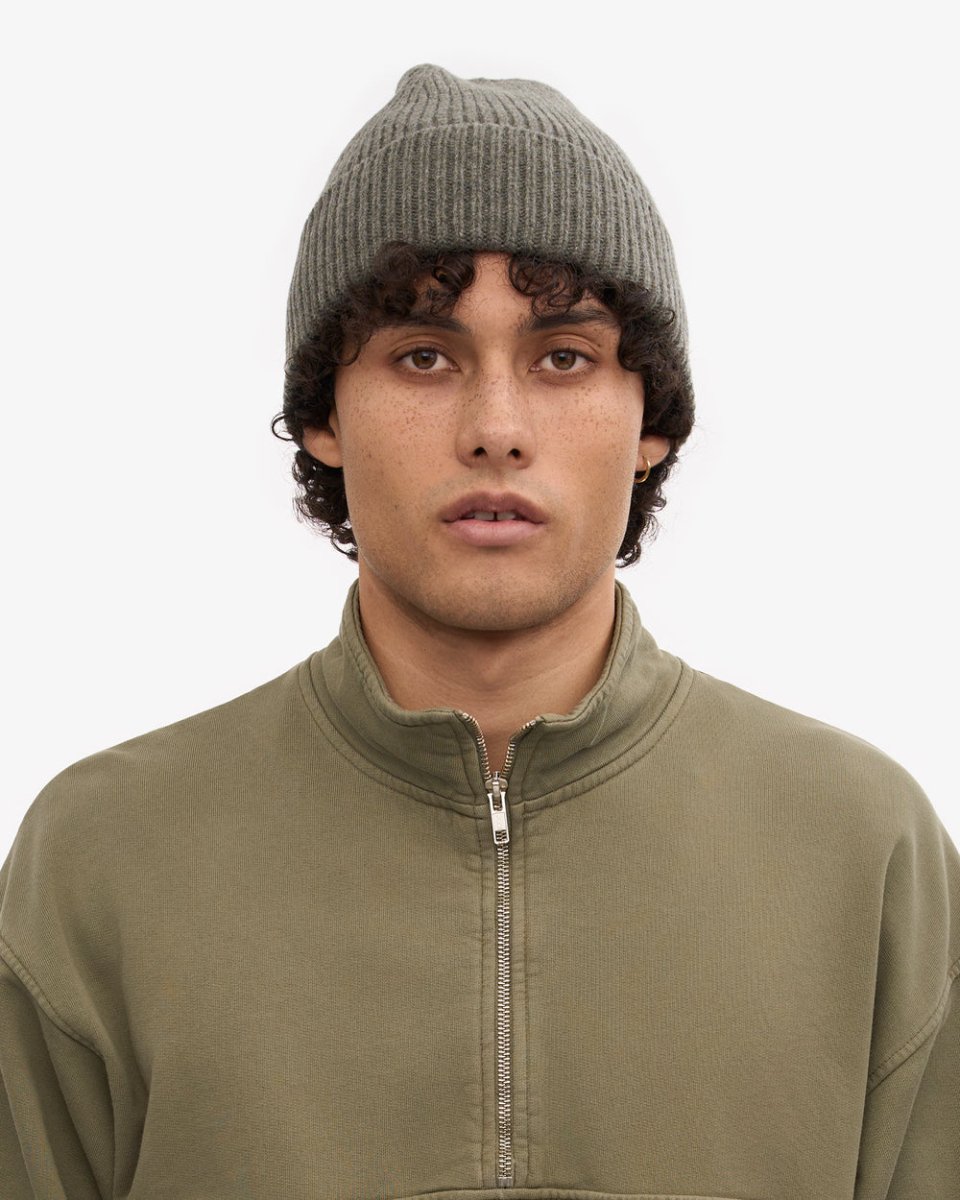 MERINO BEANIE DUSTY OLIVE | COLORFUL STANDARD