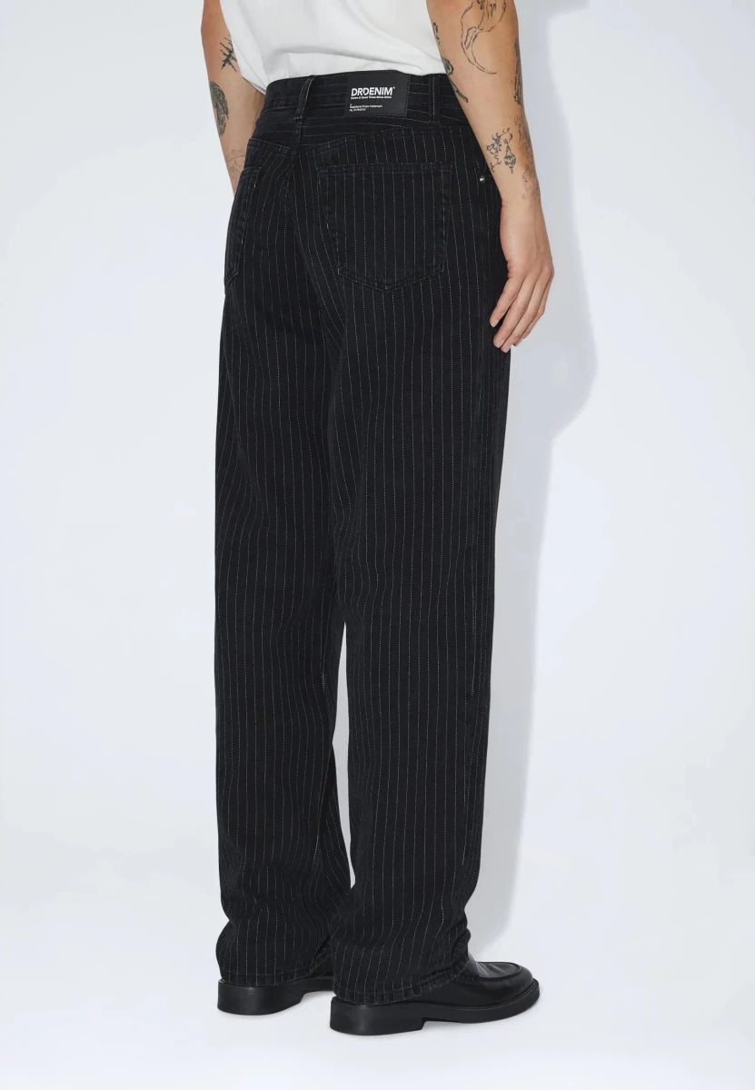 OMAR RELAXED PLEATED | DR DENIM