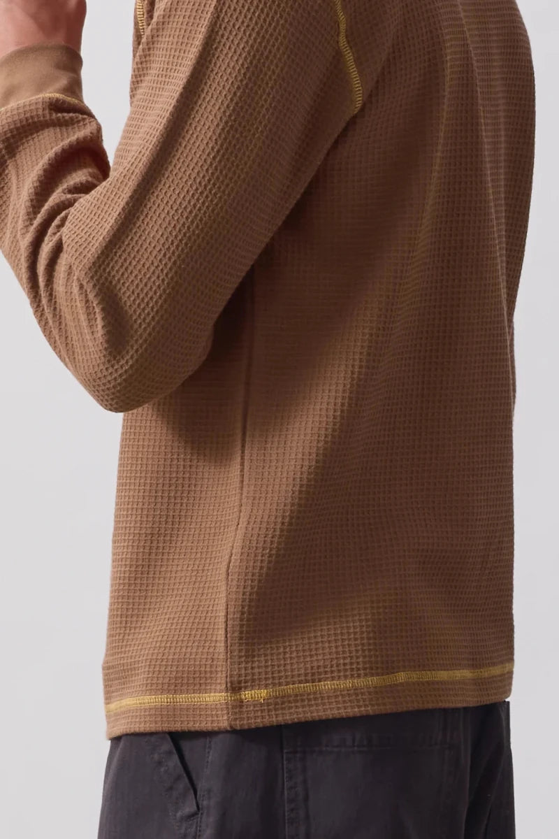 WAFFLE CONTRAST THERMAL LS T-SHIRT BROWN/YELLOW | SERVICE WORKS